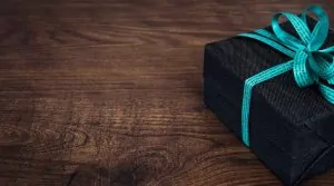 Cadeaux de Noël : 3 idées de cadres sur mesure à offrir à ses proches